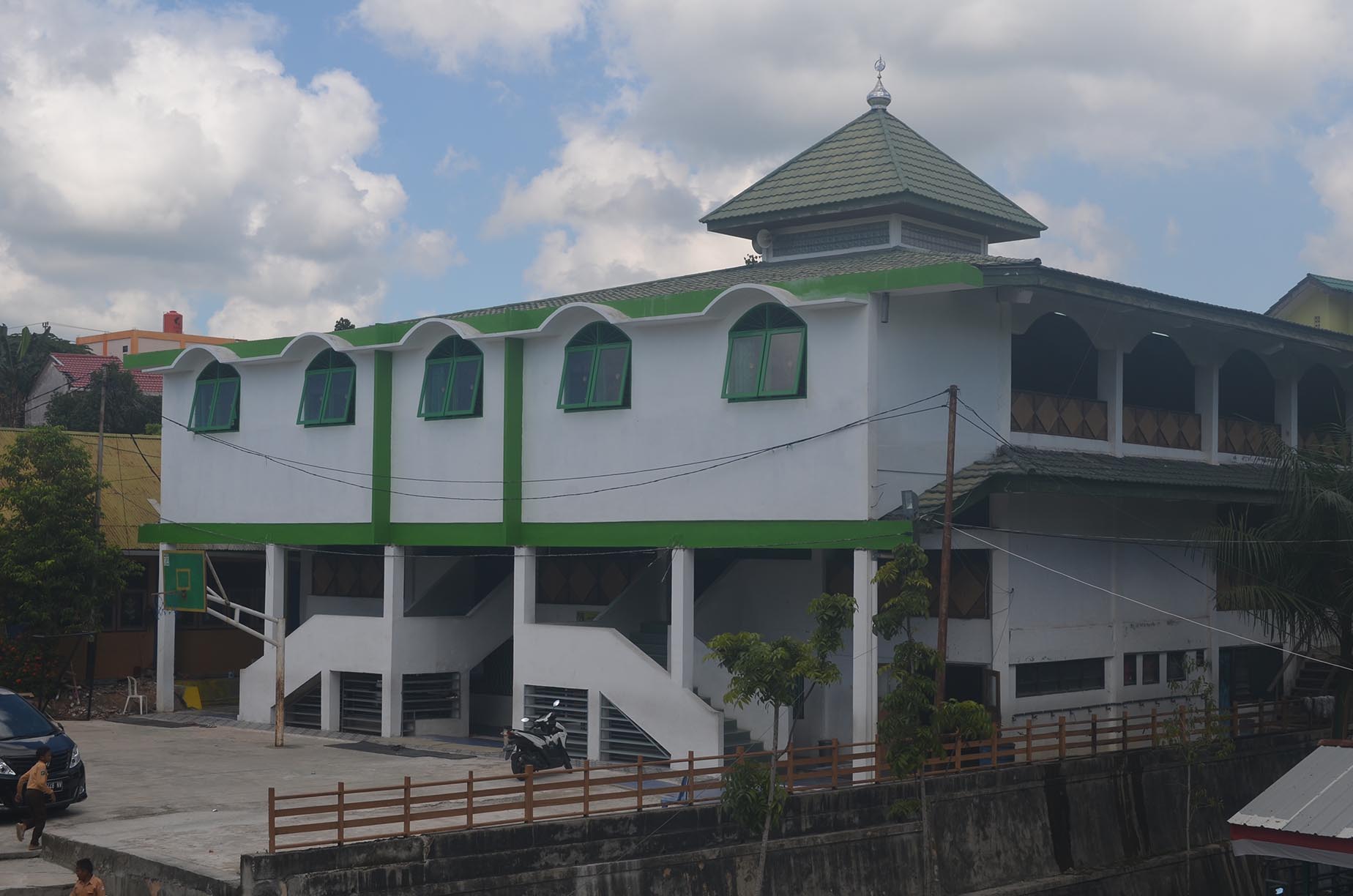 Masjid Nurul Ilmi Yabis saat ini