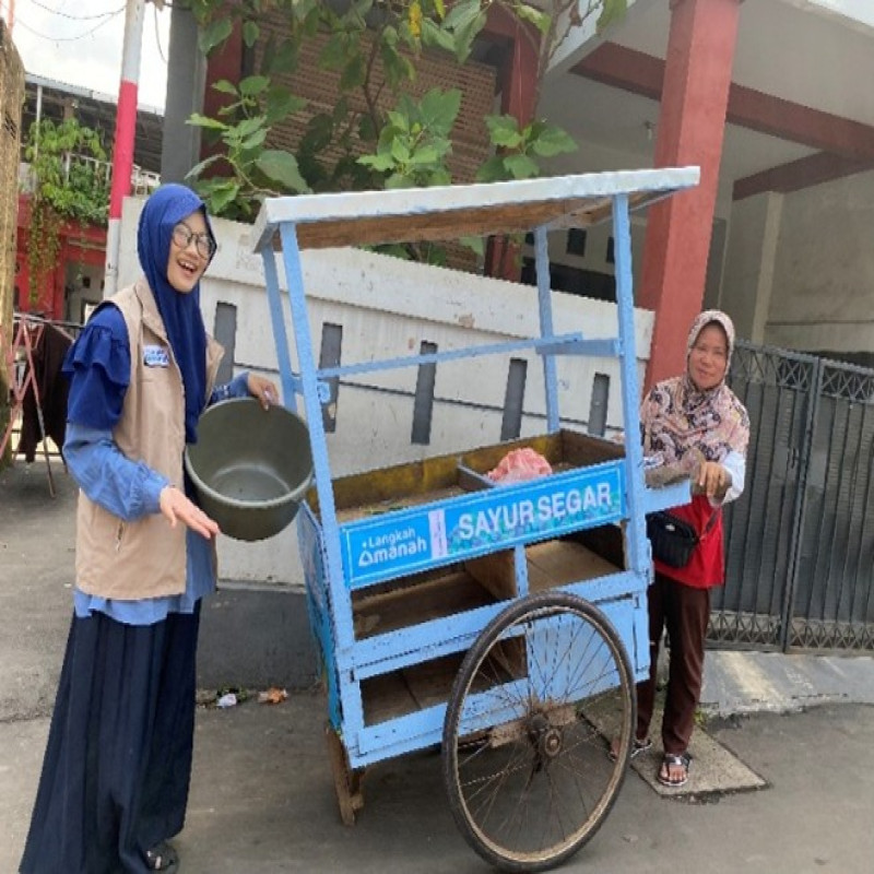 Gerobak Mandiri: Bantu Mereka Berdiri di Kaki Sendiri