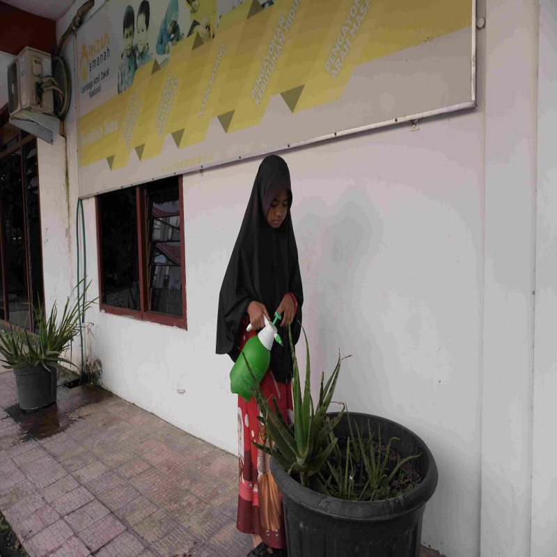 Kasih Sayang Untuk Salma Piatu Sejak 3 Tahun