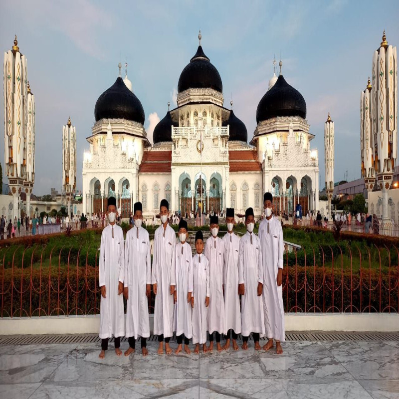 Liburan Membahagiakan Bersama Anak Yatim & Dhuafa
