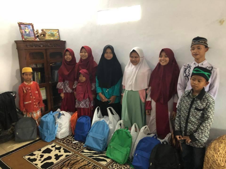 Sedekah Anak Yatim dan Dhuafa