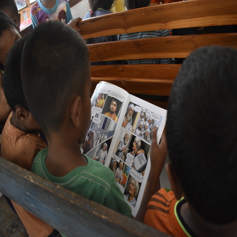 SATU DALAM KASIH | Pengadaan Alkitab di Pelosok Daerah