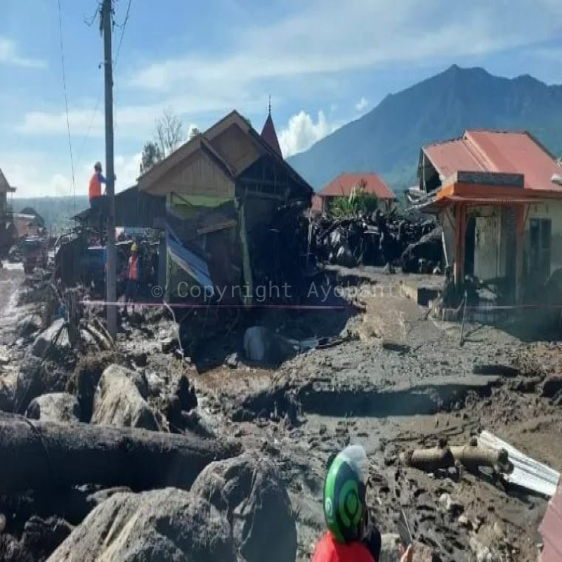 DARURAT BENCANA BANTU WARGA TERDAM[AK SEGERA! KORBAN BANJIR BANDANG DAN LONGSOR PROVINSI SUMBAR, SUMUT, ACEH