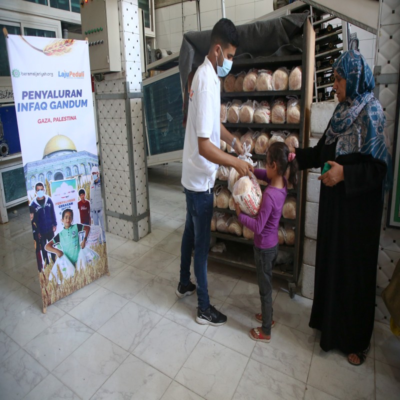 Gaungkan Dukunganmu untuk Palestina dengan Berinfaq Gandum