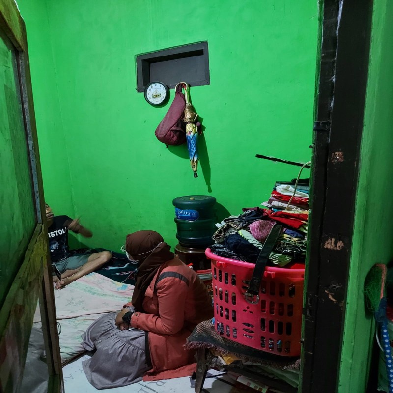 Investasi Akhirat Lewat Mak Dede