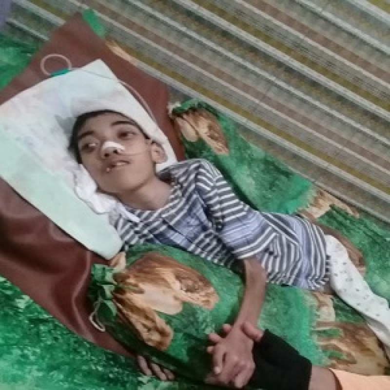 Ayo Bantu Biaya Berobat Putra, Anak Difabel dan Dhuafa