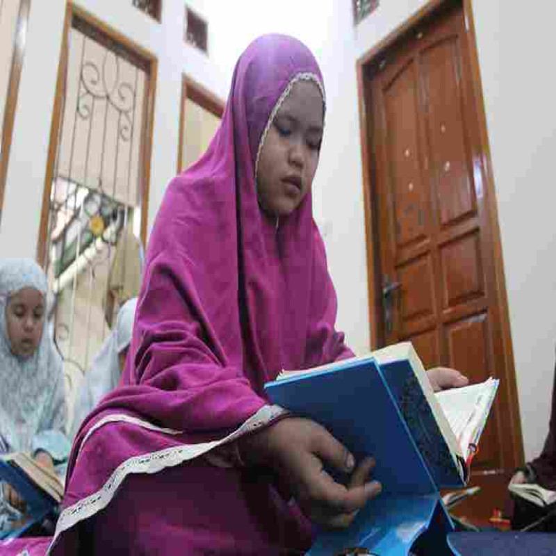 Bantu Raih Cita-Cita Susi dari Pedagang Keliling Menjadi Hafidz Qur’an