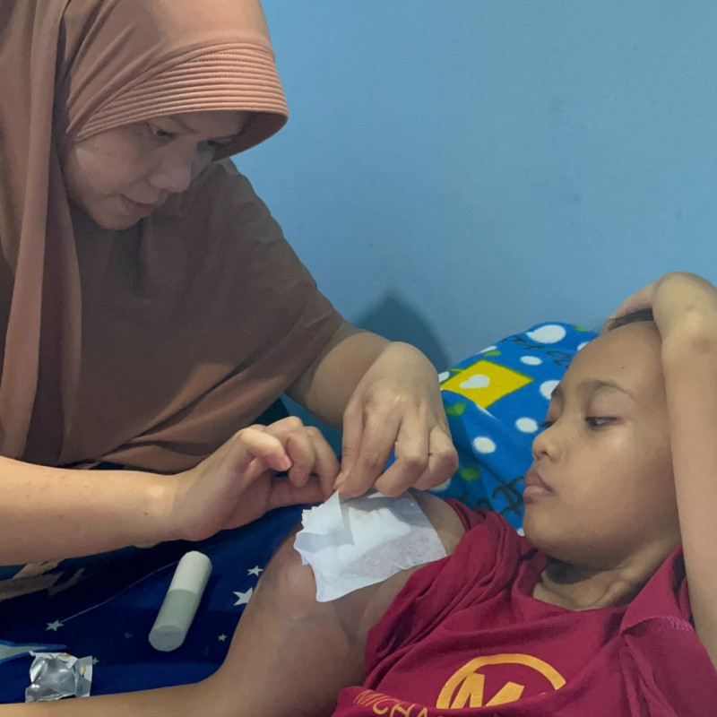 Bantu Selamatkan Siska Dari Kanker Tulang