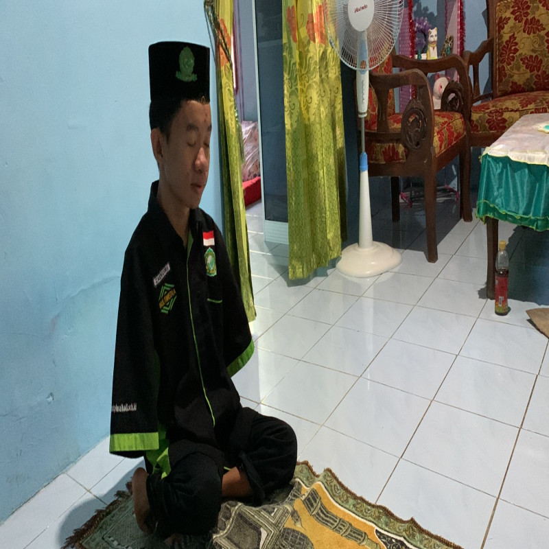 Walau Tanpa Kedua Tangan, Aku Ingin Lanjutkan Sekolah