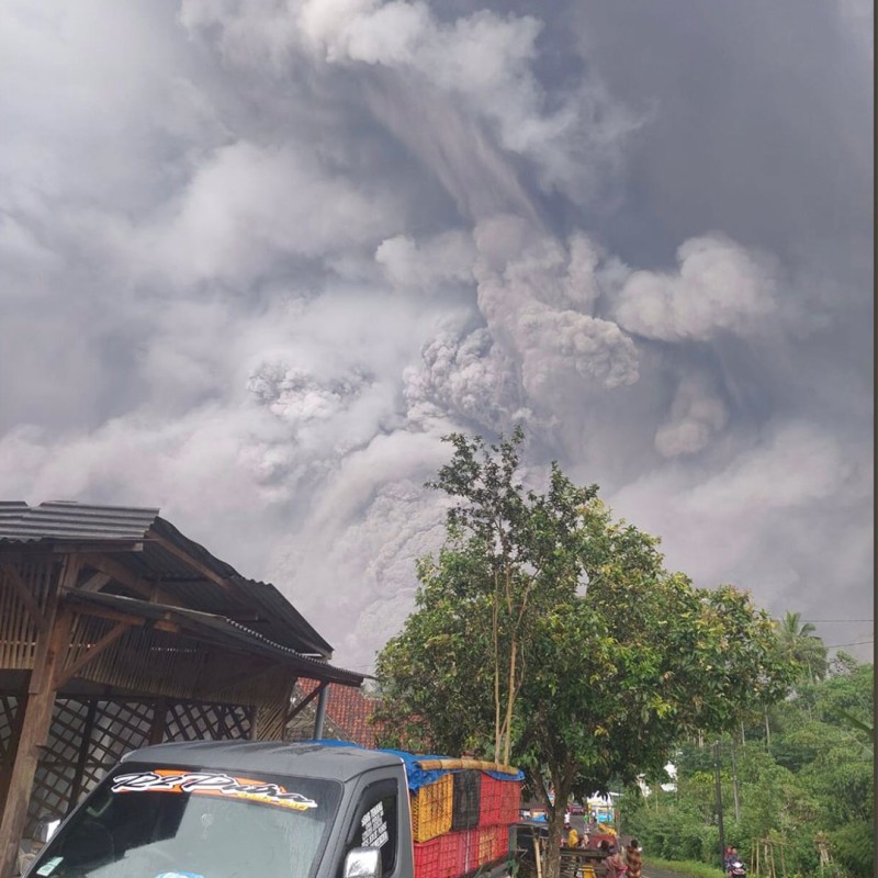 Bergerak Bantu Korban Erupsi Gunung Semeru!