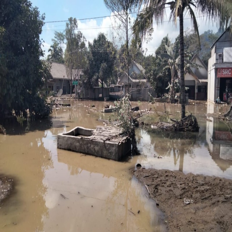 #BantuSemeruPulih Masyarakat yang terdampak erupsi gunung Semeru