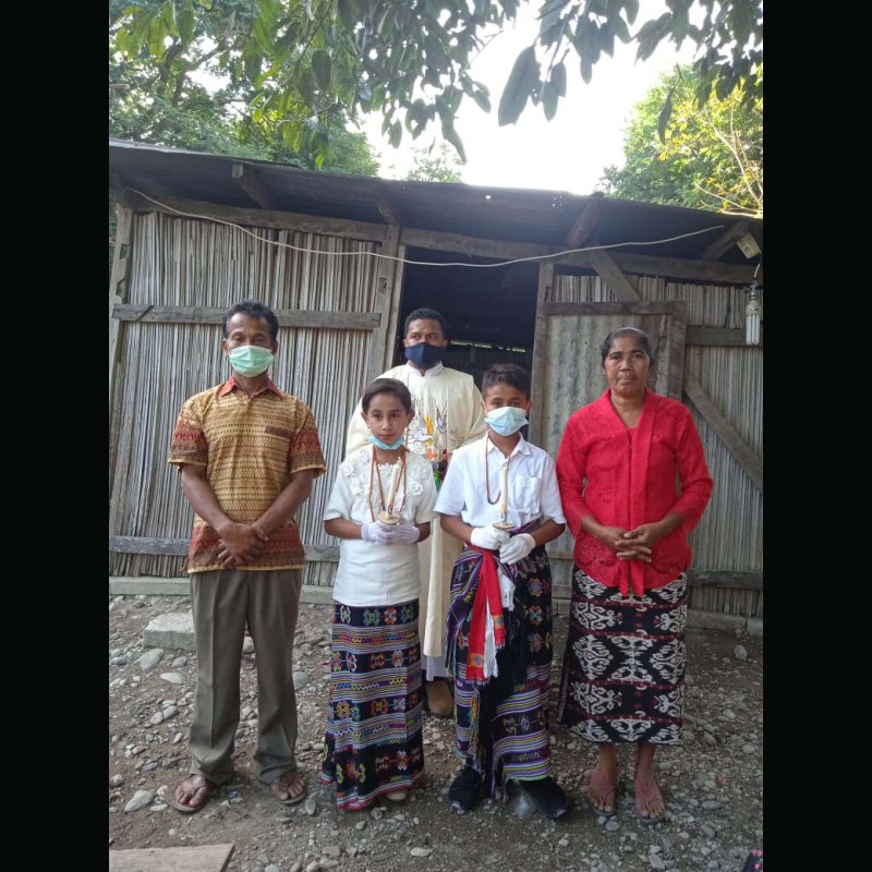 Ayo Bantu Bangun Gereja St. Kristoforus di NTT