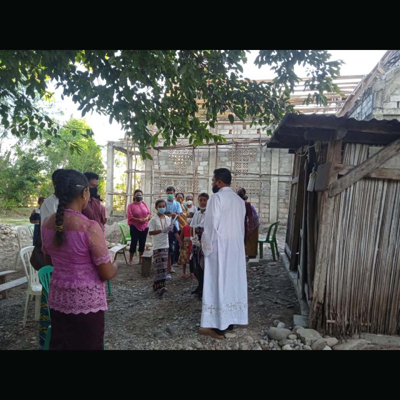 Ayo Bantu Bangun Gereja St. Kristoforus di NTT