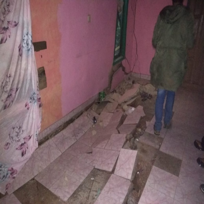 Bantu Korban Pergerakan Tanah Sukabumi