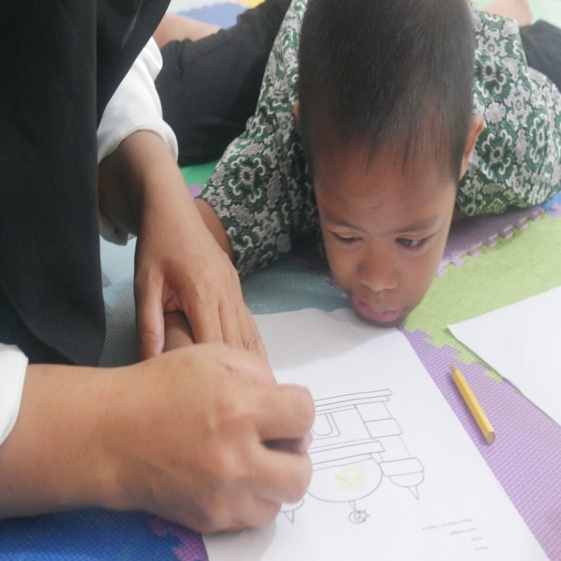Alat Peraga dan Media Belajar Anak Berkebutuhan Khusus rusak akibat banjir. Mari bantu Sekolah Kebutuhan Khusus Di Labuan-Banten