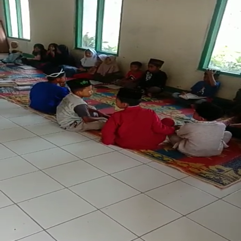 Bantu Renovasi Madrosah Yang Sudah Bocor