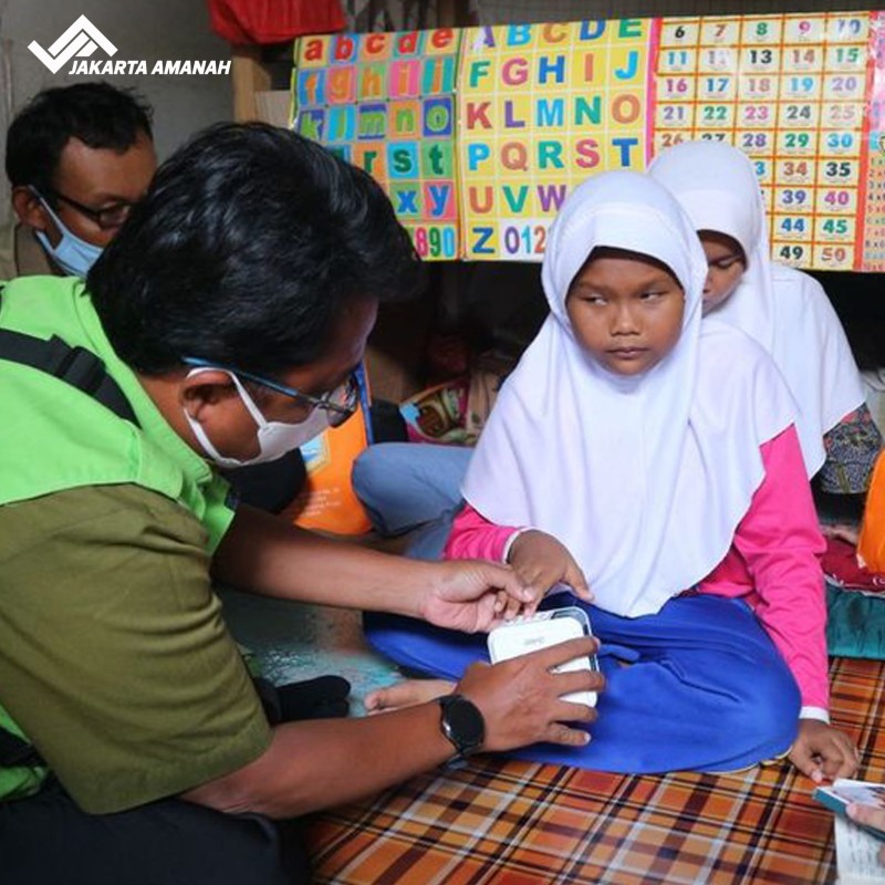 Ayo Bantu Tunanetra Mengaji Dengan Qur'an Braille