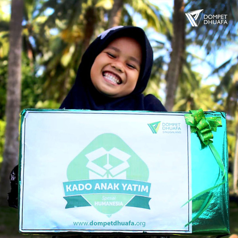 Sedekah untuk Anak Yatim dan Dhuafa - Berbagi Senyum Kebahagiaan
