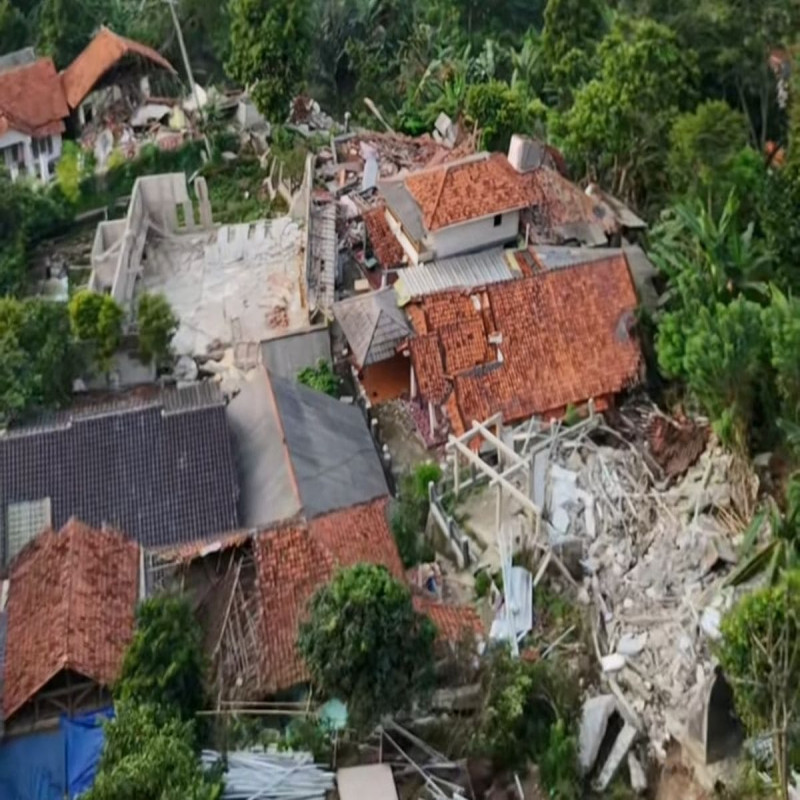 #DaruratSukatani : Bersama Peduli Warga Terdampak Pergerakan Tanah