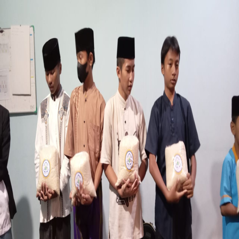 Sedekah Beras Dukung Hafidz Quran