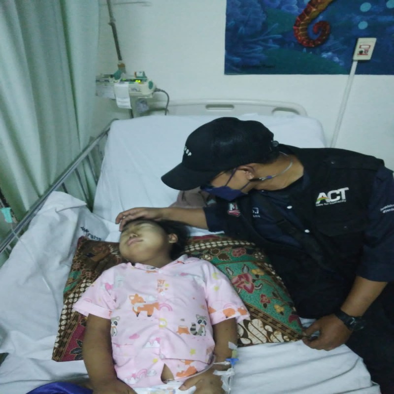 MENGALAMI GANGGUAN GINJAL, BANTU ADIK WINDA SENYUM KEMBALI
