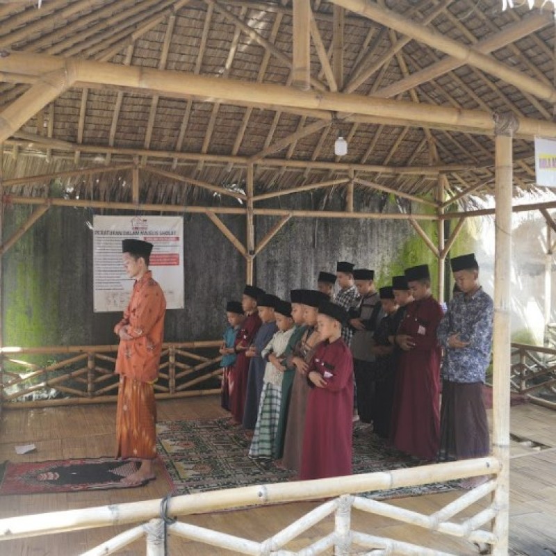 Bantu Kebutuhan Santri dan Yatim di Pondok Al Aska Qu