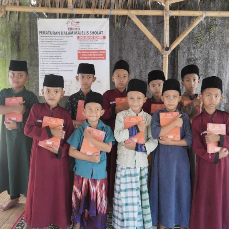 Bantu Kebutuhan Santri dan Yatim di Pondok Al Aska Qu
