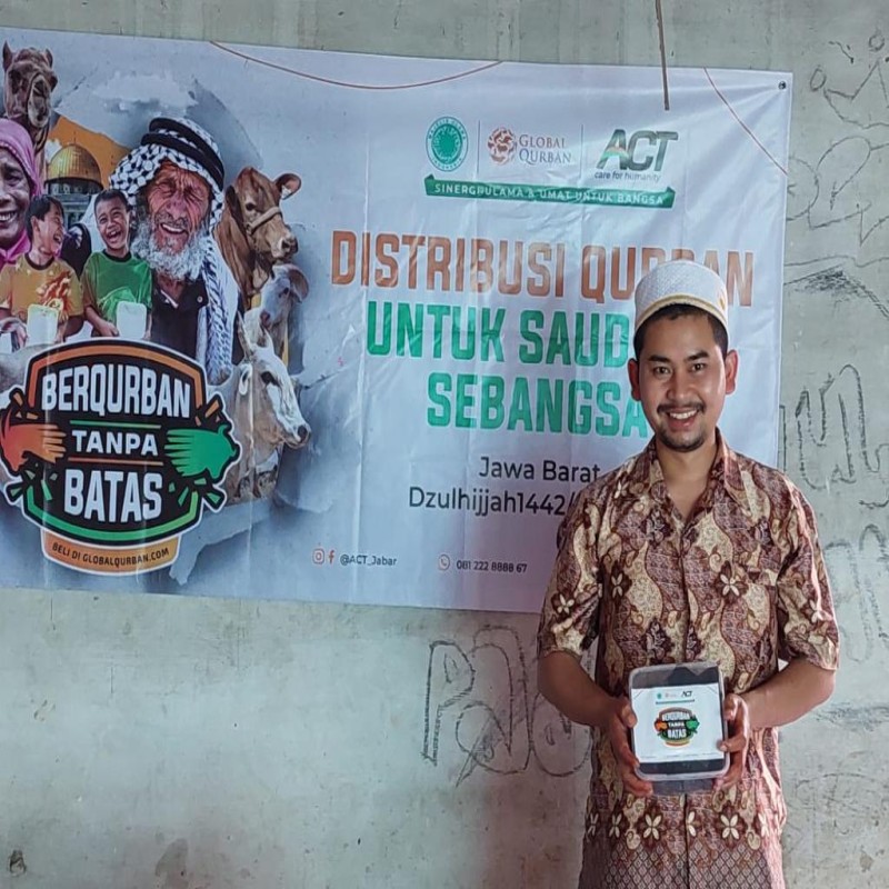 Sedekah Qurban : Berbagi Daging Untuk Santri, Yatim dan Dhuafa