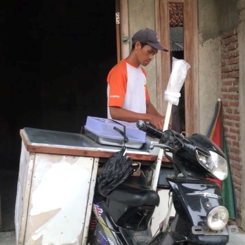 Mari Bantu Siti Lawan Tumor Ganas