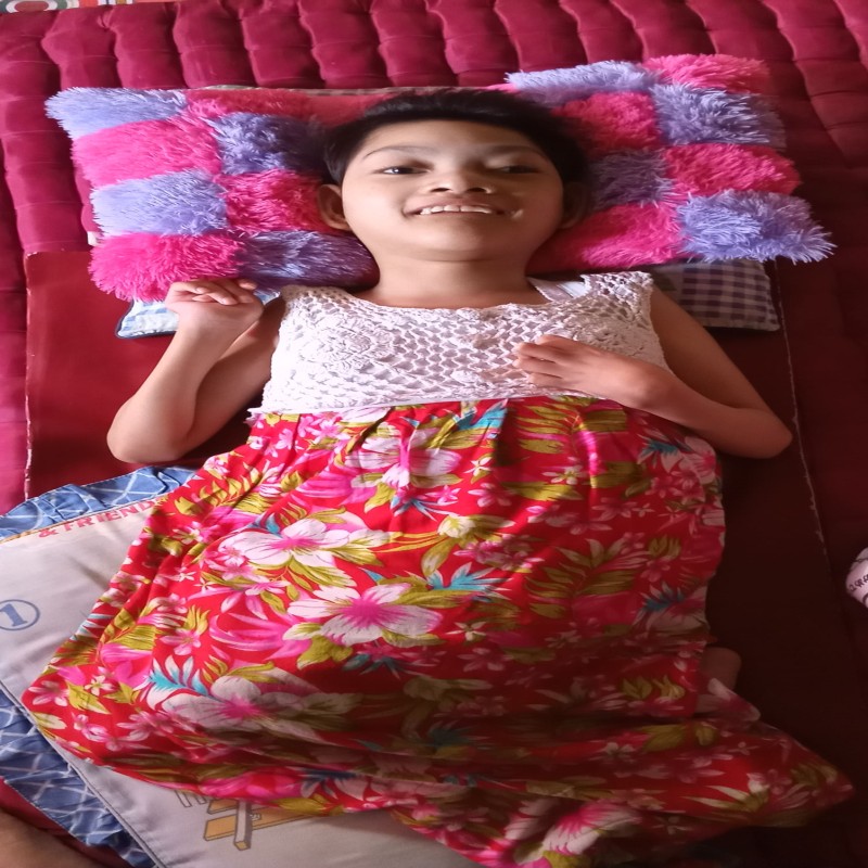 BANTU TASHA GADIS 18 TAHUN YANG CACAT DARI LAHIR