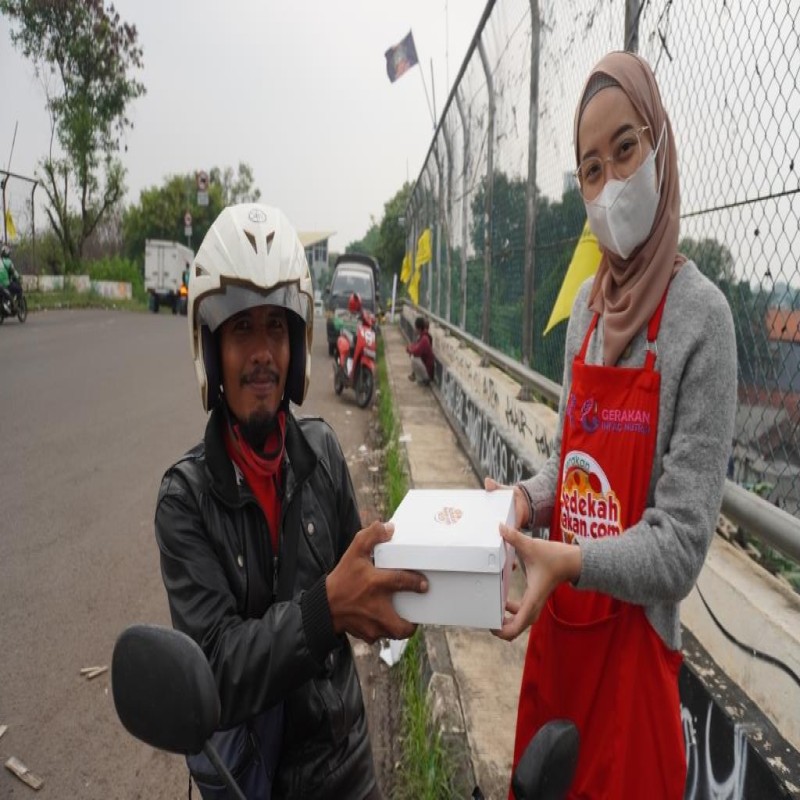 RAIH PAHALA BERLIPAT DENGAN TOTALITAS SEDEKAH MAKAN