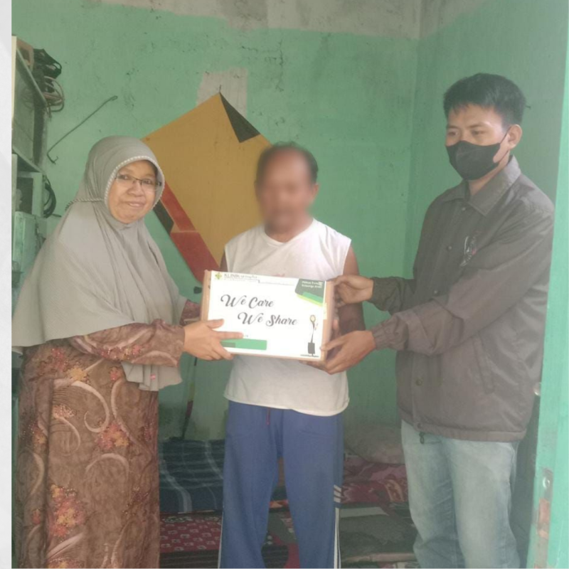 Hadiah Paket Sembako Bagi Pasien TB Dhuafa