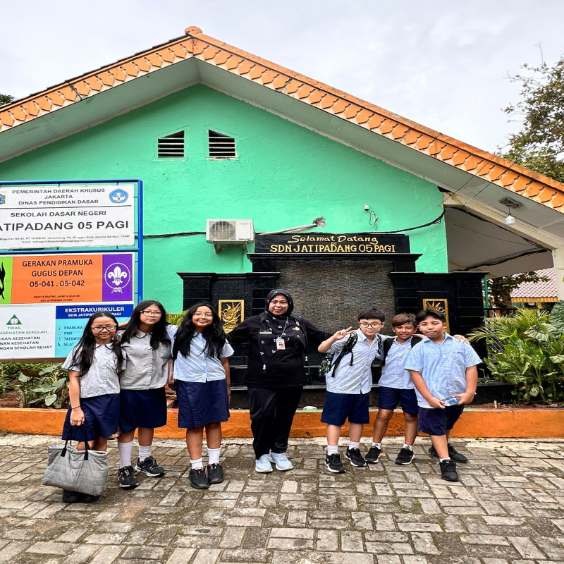 Bantu Sekolah Dasar Negeri di Jakarta
