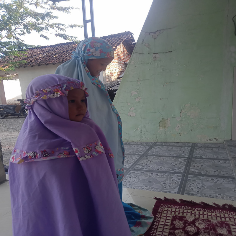 Bantu Perluasan Musholla Al Amir Untuk Jamaah Agar Tidak Sholat di Luar Musholla Lagi