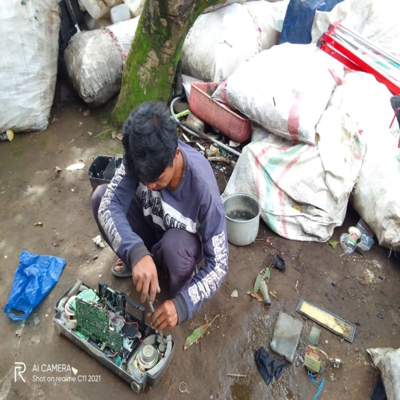 ANAK BURUH CUCI, BUTUH OPERASI SUMBING