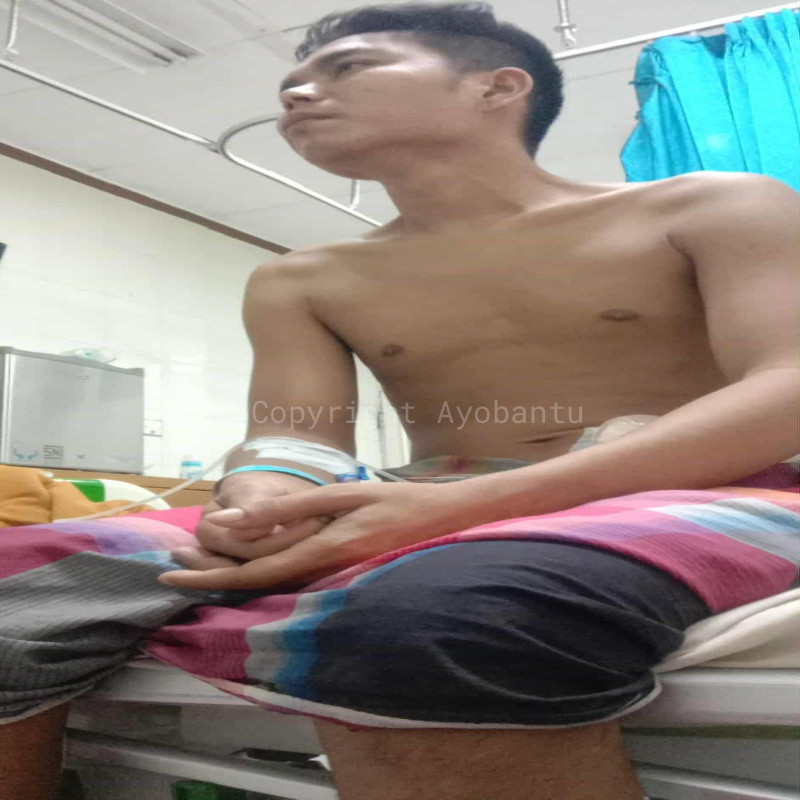 Tak Ada Biaya Berobat, Pak Ari Hanya Bisa Pasrah Dengan Keadaan!!