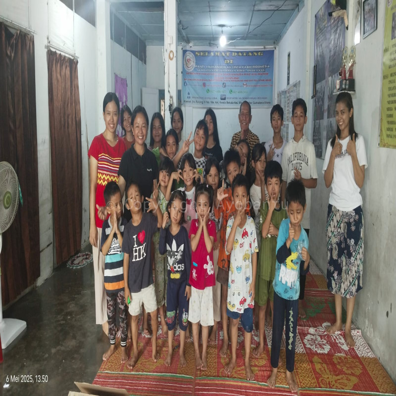 Anak yatim piatu panti ikhlas urgent dana, dan kebutuhan hari-hari dan sekolah