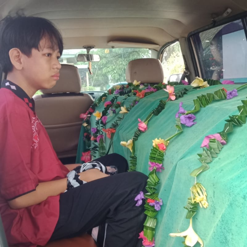 Bantu Mas Kiki Agar Bisa Terus Berobat