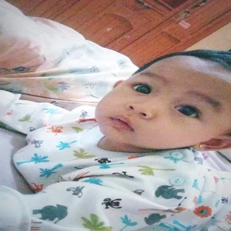 TAK BISA BERGERAK SAMA SEKALI, BANTU RAYSHA SEMBUH DARI MININGITIS