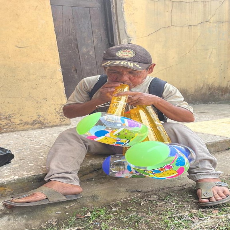 Bantu Wujudkan Mimpi Abah Arun Disabilitas Penjual Balon Memiliki Warung Kelontong