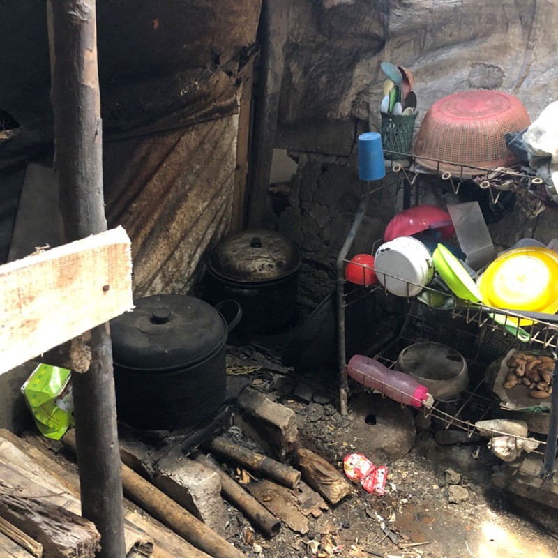Tolong Rumah Janda Lansia Penjual Mainan Nyaris Ambruk