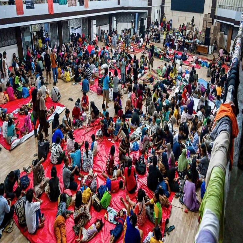 DARURAT BENCANA BANTU WARGA TERDAM[AK SEGERA! KORBAN BANJIR BANDANG DAN LONGSOR PROVINSI SUMBAR, SUMUT, ACEH