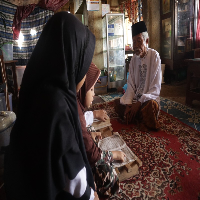 Pahala Mengalir! Bantu Renovasi Rumah Lansia Pak Imu