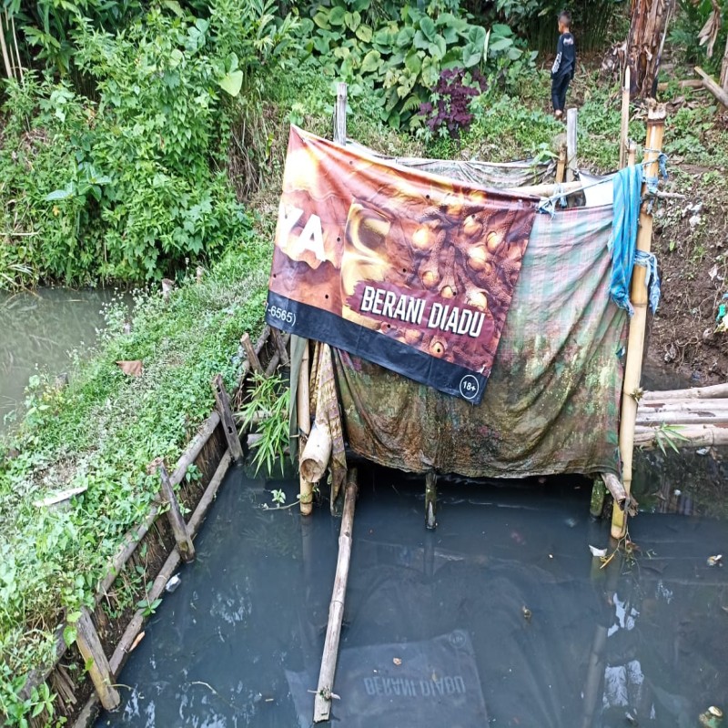 BANTU MUSHOLA TERISOLASIR, TAK MEMILIKI TOILET & TEMPAT WUDHU