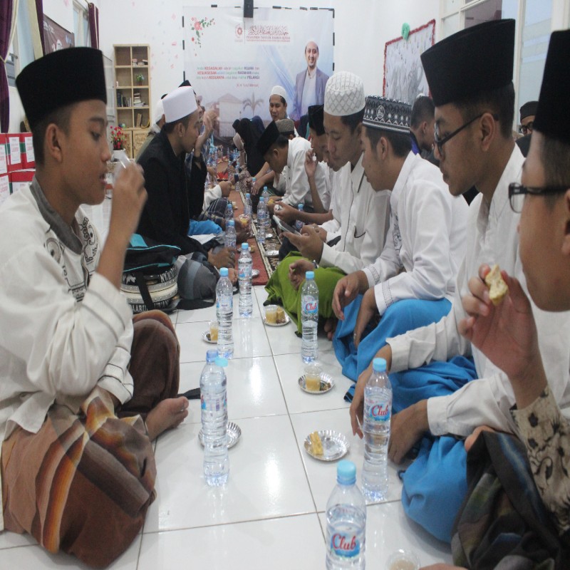 Donasi Buka Puasa Santri dan Sahabat Disabilitas