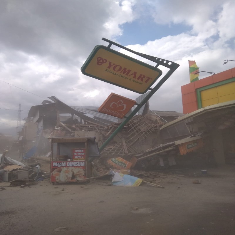 #PrayForCianjur Solidaritas bantu warga terdampak Gempa Bumi 5.6SR