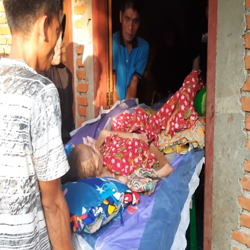 AMBULANCE GRATIS untuk Dhuafa