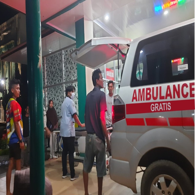 AMBULANCE GRATIS untuk Dhuafa