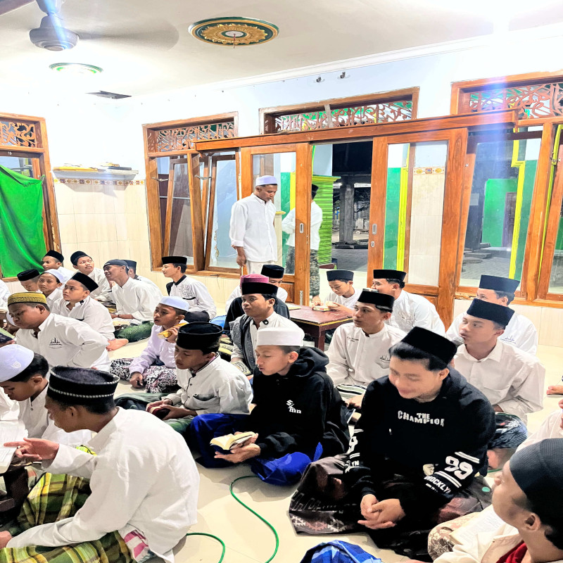 Patungan Listrik untuk Asrama Santri