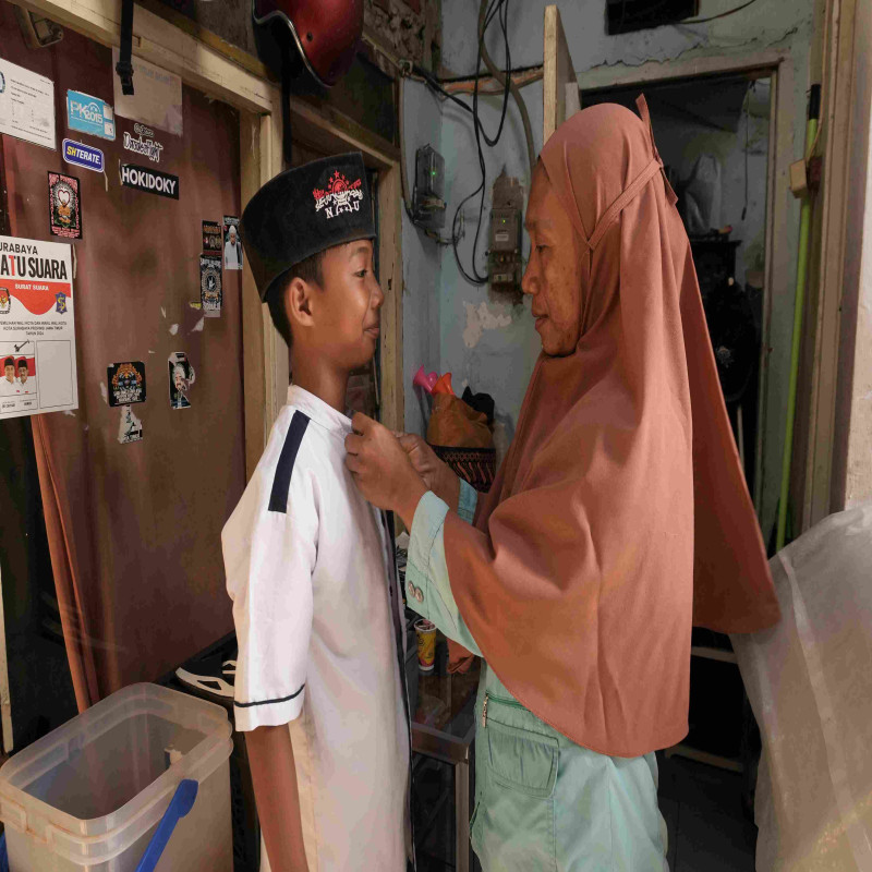 Bantu Hafizh Miliki Rumah dan Pendidikan Layak